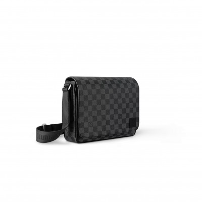 LOUIS VUITTON DISTRICT PM N42710 (26*20*7cm)